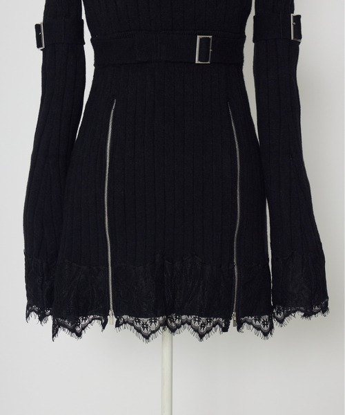 AVENCHUMU(アバンチュウム)の「Belt & zip arm warmers knit one-piece(ワンピース・レディース・ブラック/ホワイト・FREE)」の16枚目の写真