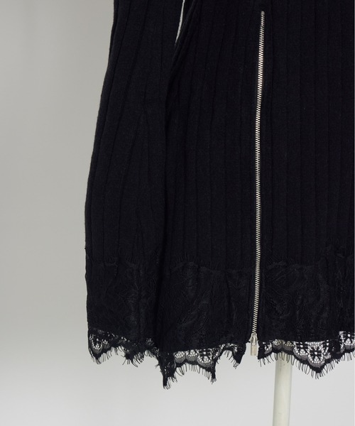 AVENCHUMU(アバンチュウム)の「Belt & zip arm warmers knit one-piece(ワンピース・レディース・ブラック/ホワイト・FREE)」の17枚目の写真
