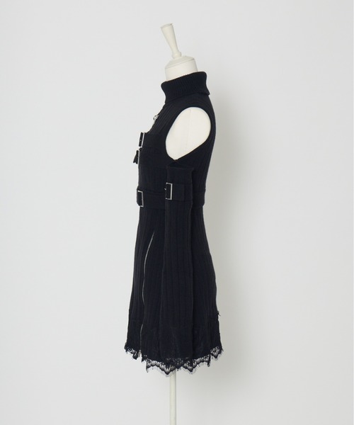 AVENCHUMU(アバンチュウム)の「Belt & zip arm warmers knit one-piece(ワンピース・レディース・ブラック/ホワイト・FREE)」の11枚目の写真