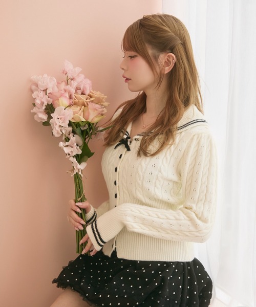 TITTY&CO.（ティティーアンドコー）の「セーラーラインニットカーディガン（カーディガン/ボレロ・レディース・アイボリー/ブラック・FREE）」の8枚目の写真