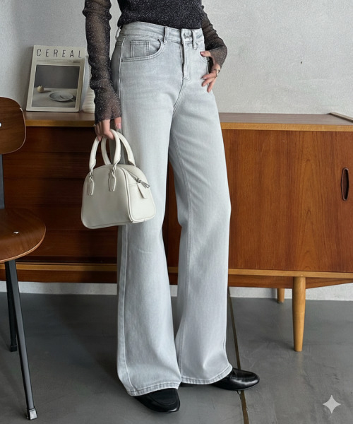 Eclat one(エクラワン)の「【Eclat one】ハイウエスト 美脚ストレート デニムパンツ(デニムパンツ・レディース・ブラック/ライトブルー/グレー・M/S)」の2枚目の写真