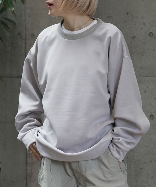 UNIIT(ユニット)の「【TIMBRE POSTE】【軽量・シワになりにくい】ふわ軽 エアーパフ クルーネックトレーナー 長袖 イージーケア ルームウェア 部屋着 ワンマイルウェア ユニセックス(スウェット・メンズ・スミクロ/ライトグレー/ネイビー・X-LARGE/LARGE/MEDIUM)」の1枚目の写真