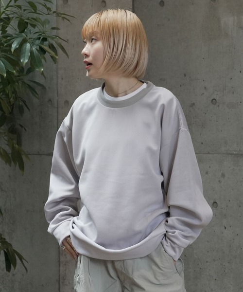 UNIIT(ユニット)の「【TIMBRE POSTE】【軽量・シワになりにくい】ふわ軽 エアーパフ クルーネックトレーナー 長袖 イージーケア ルームウェア 部屋着 ワンマイルウェア ユニセックス(スウェット・メンズ・スミクロ/ライトグレー/ネイビー・X-LARGE/LARGE/MEDIUM)」の12枚目の写真