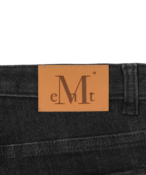 MUCENT（ムセント）の「スレートブーツカット黒デニムパンツ（デニムパンツ・レディース・ブラック・SMALL/MEDIUM）」の5枚目の写真