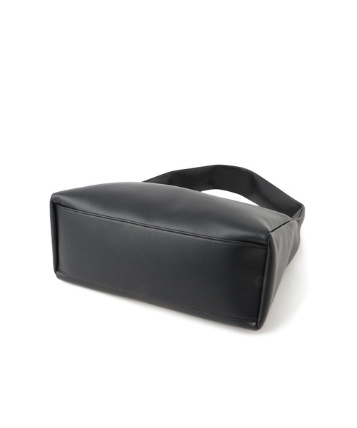 SALON adam et rope'（サロン アダム エ ロペ）の「【WEB限定】スプリットレザーHOBOバッグ（ハンドバッグ・レディース・ベージュ/ブラック・FREE）」の13枚目の写真