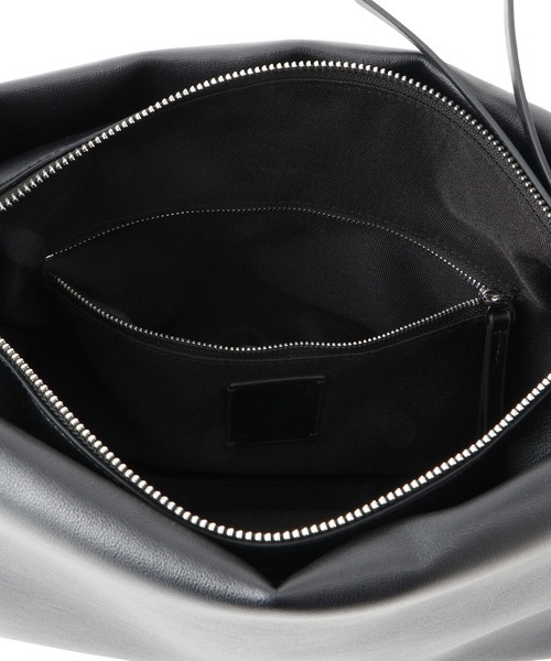 SALON adam et rope'（サロン アダム エ ロペ）の「【WEB限定】スプリットレザーHOBOバッグ（ハンドバッグ・レディース・ベージュ/ブラック・FREE）」の16枚目の写真