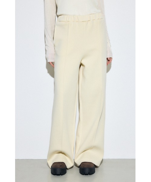 AZUL by moussy(アズールバイマウジー)の「【セットアップ対応】【身長/骨格別着用画像あり】ピグメントピンタックワイドパンツ スウェット リラックス 秋服 冬服 春服(スラックス・レディース・ライトブラック/アイボリー/カーキ・SMALL/MEDIUM)」の2枚目の写真