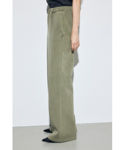 AZUL by moussy(アズールバイマウジー)の「【セットアップ対応】【身長/骨格別着用画像あり】ピグメントピンタックワイドパンツ スウェット リラックス 秋服 冬服 春服(スラックス・レディース・ライトブラック/アイボリー/カーキ・SMALL/MEDIUM)」の19枚目の写真