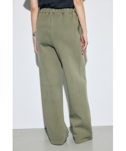 AZUL by moussy(アズールバイマウジー)の「【セットアップ対応】【身長/骨格別着用画像あり】ピグメントピンタックワイドパンツ スウェット リラックス 秋服 冬服 春服(スラックス・レディース・ライトブラック/アイボリー/カーキ・SMALL/MEDIUM)」の20枚目の写真
