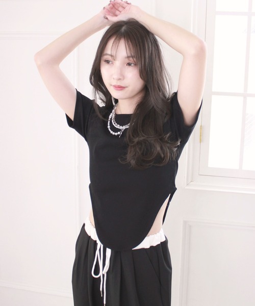 Reurie'(レウリィ)の「【original】ハーフスリーブボディスーツライクトップ / 半袖 Tシャツ シンプル カジュアル ベーシック ノームコア サイドカット リブ素材 春 夏(Tシャツ/カットソー・レディース・ピンク/ブラック/グレー・FREE)」の15枚目の写真
