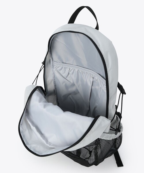 Columbia(コロンビア)の「撥水 Columbia/ バードリーライト 18L バックパック/コロンビア(バックパック/リュック・レディース・ブルー/ブラック/ホワイト・ONE SIZE)」の18枚目の写真