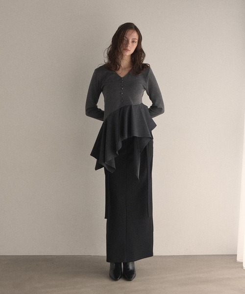 MIELI INVARIANT（ミエリインヴァリアント）の「Peplum Henry Tops（Tシャツ/カットソー・レディース・チャコールグレー/ブラック・FREE）」の9枚目の写真