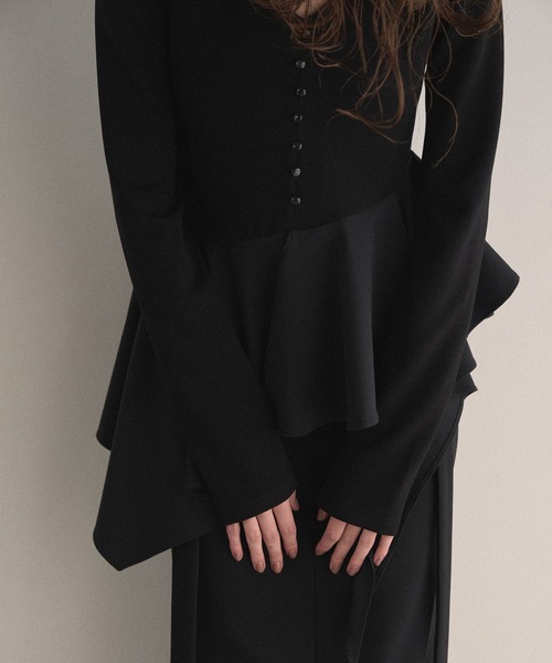 MIELI INVARIANT（ミエリインヴァリアント）の「Peplum Henry Tops（Tシャツ/カットソー・レディース・チャコールグレー/ブラック・FREE）」の21枚目の写真