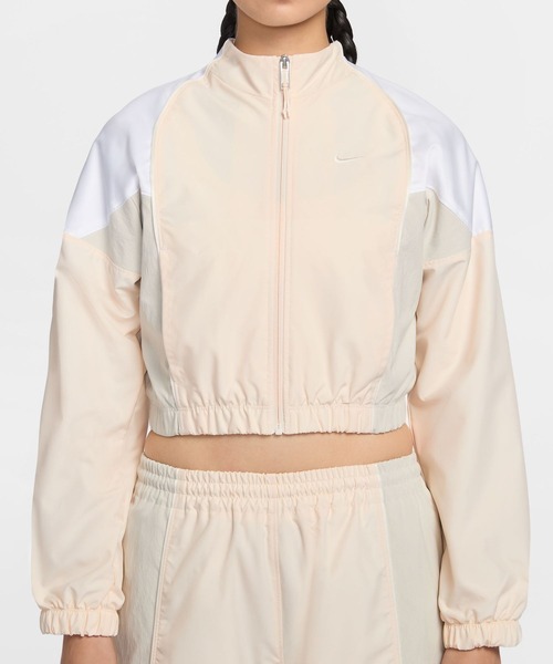 NIKE(ナイキ)の「【HEREIAM】NIKE(ナイキ)/シュルンケン トラックジャケット(WOMENS)(ナイロンジャケット・レディース・ブラック/アイボリー・SMALL/MEDIUM)」の8枚目の写真