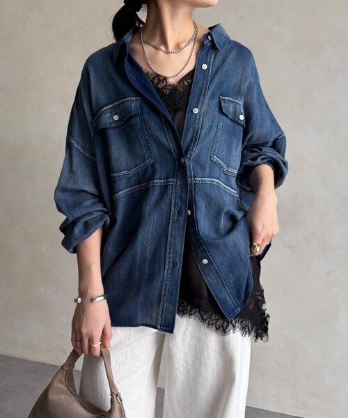 DouDou（ドゥドゥ）の「バックギャザーシアーデニムシャツ（シャツ/ブラウス・レディース・サックスブルー/ブルー・FREE）」の10枚目の写真