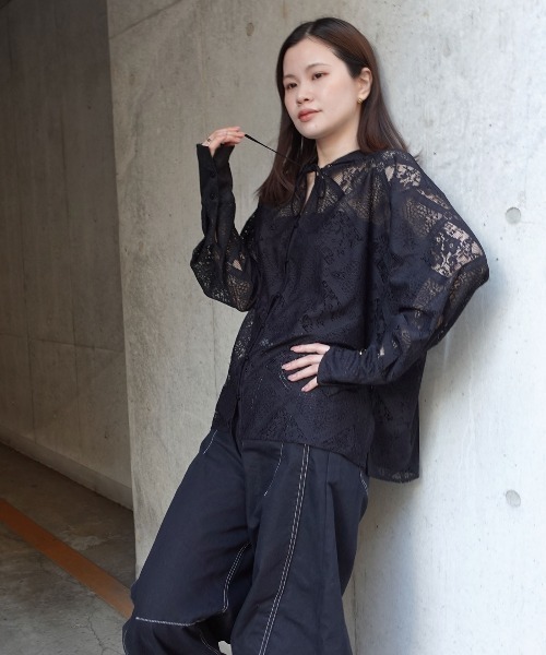CORNERS(コーナーズ)の「ブロックレースフード付きブラウス(Tシャツ/カットソー・レディース・アイボリー/ホワイト/ベージュ/ブラック・M)」の21枚目の写真