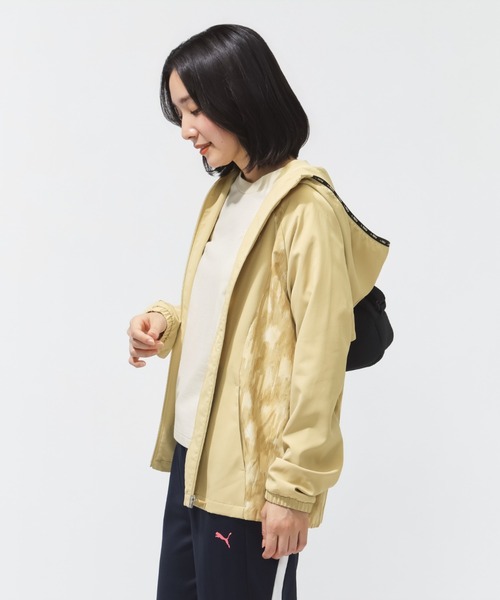 PUMA（プーマ）の「プーマ PUMA クロス AOP JKT（ナイロンジャケット・レディース・ブラウン/ホワイト/ブラック・S/M/L/XL）」の10枚目の写真