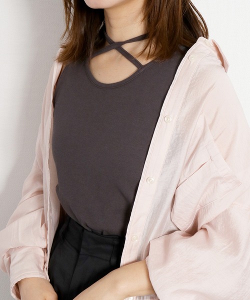 cepo(セポ)の「〈前後2way〉ホルターネックタンクトップ(タンクトップ・レディース・チャコール/ホワイト系その他/ブラック/オフホワイト・M)」の4枚目の写真