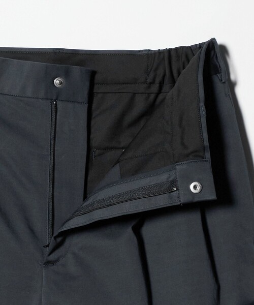 BEAUTY&YOUTH UNITED ARROWS（ビューティーアンドユースユナイテッドアローズ）の「ネオ チノ バギー トラウザー NO.9（チノパンツ・メンズ・ベージュ/ダークグレー/オフホワイト・XL/L/S/M）」の8枚目の写真