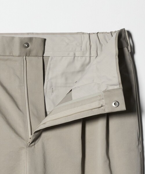 BEAUTY&YOUTH UNITED ARROWS（ビューティーアンドユースユナイテッドアローズ）の「ネオ チノ バギー トラウザー NO.9（チノパンツ・メンズ・ベージュ/ダークグレー/オフホワイト・XL/L/S/M）」の12枚目の写真
