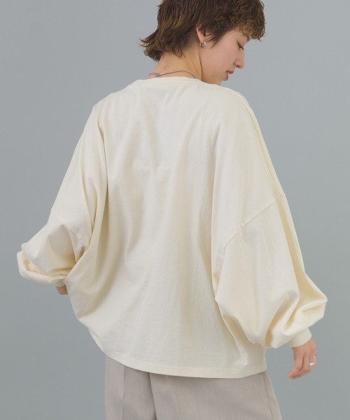 enhaut(アンオート)の「パウダー加工 天竺編み 袖ボリューム HART FORD 刺繍 Tシャツ ロンT(Tシャツ/カットソー・レディース・アイボリー/ライトベージュ/チャコールグレー/ネイビー・FREE)」の5枚目の写真