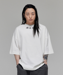 Monkey Flower（モンキーフラワー）の「公用 MNFR コーラルフォント 半袖Tシャツ/MS0WTS31U ホワイト（Tシャツ/カットソー）」