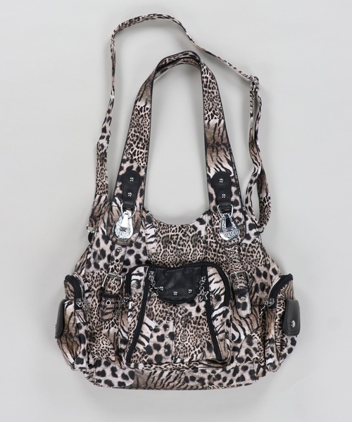 SPINNS（スピンズ）の「合皮ショルダーバッグ/3ポケット/平成ギャル（ショルダーバッグ・レディース・ブラック/ゼブラ・ONESIZE）」の2枚目の写真