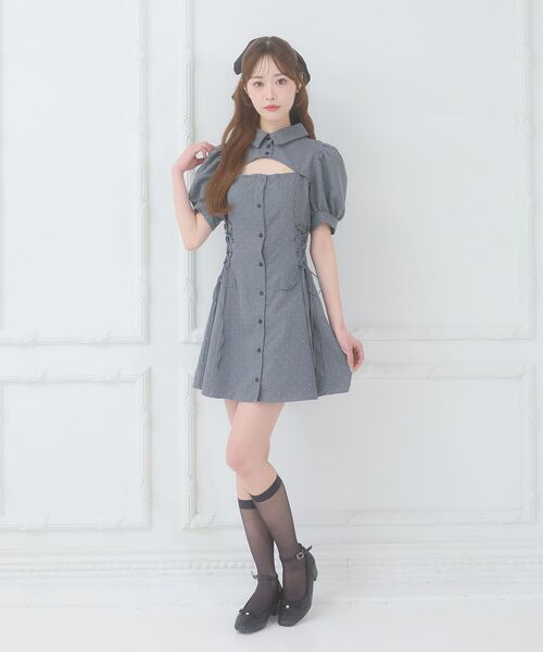 MAJESTIC LEGON(マジェスティックレゴン)の「デコルテオープンミニシャツワンピ(シャツワンピース・レディース・ブラック/ベージュ/グレー・MEDIUM)」の10枚目の写真