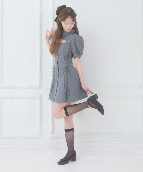 MAJESTIC LEGON(マジェスティックレゴン)の「デコルテオープンミニシャツワンピ(シャツワンピース・レディース・ブラック/ベージュ/グレー・MEDIUM)」の11枚目の写真