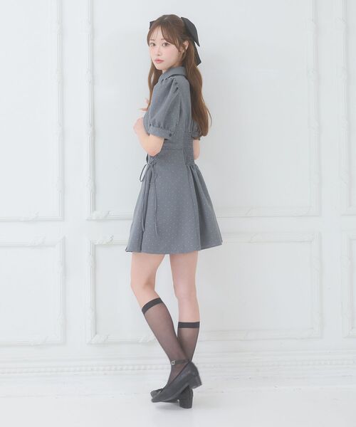 MAJESTIC LEGON(マジェスティックレゴン)の「デコルテオープンミニシャツワンピ(シャツワンピース・レディース・ブラック/ベージュ/グレー・MEDIUM)」の12枚目の写真