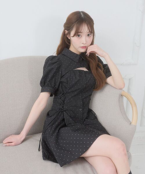 MAJESTIC LEGON(マジェスティックレゴン)の「デコルテオープンミニシャツワンピ(シャツワンピース・レディース・ブラック/ベージュ/グレー・MEDIUM)」の17枚目の写真