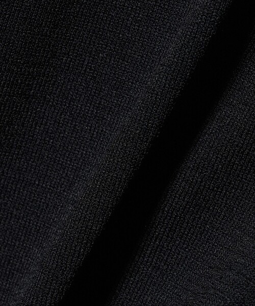 A DAY IN THE LIFE UNITED ARROWS(アデイインザライフユナイテッドアローズ)の「フェイクパールボタン Vネックカーディガン ‐UVカット・接触冷感・ウォッシャブル‐<A DAY IN THE LIFE>(カーディガン/ボレロ・レディース・ナチュラル/ブラック/コバルトブルー・FREE)」の4枚目の写真