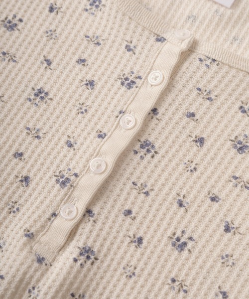 JEMORGAN（ジェーイーモーガン）の「【87】【JEMORGAN/ジェーイーモーガン】花柄 ワッフルヘンリーネックTシャツ/レディース/26SUMMER NEW（Tシャツ/カットソー・レディース・ブルー/パープル/ネイビー/ブラック/ピンク・FREE）」の6枚目の写真