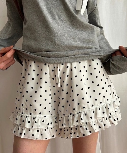 Teem Store(チームストア)の「ドット柄フリルショートパンツ(その他パンツ・レディース・ブラック/ホワイト・M/S)」の18枚目の写真