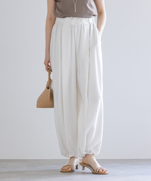 Noble（ノーブル）の「エアリーギャザーバレルパンツ（その他パンツ・レディース・ホワイト/ブラック・FREE）」の13枚目の写真