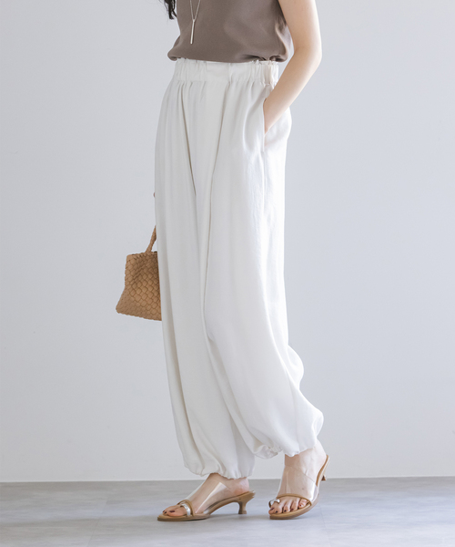 Noble（ノーブル）の「エアリーギャザーバレルパンツ（その他パンツ・レディース・ホワイト/ブラック・FREE）」の14枚目の写真