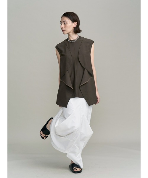 UN3D.(アンスリード)の「WAVE RUFFLE JERSEY TOP / ウェーブラッフルジャージートップ(Tシャツ/カットソー・レディース・ホワイト/カーキ/ブラック・38/36)」の18枚目の写真