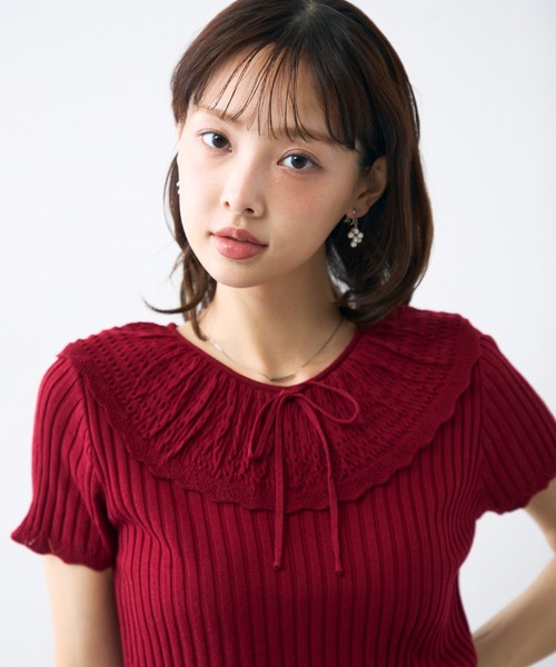 krahe(クレーエ)の「レース襟リボンリブニットトップス(ニット/セーター・レディース・レッド/ピンク/ホワイト/ブラック・FREE)」の4枚目の写真