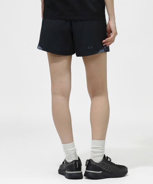 OAKLEY（オークリー）の「オークリー  RADIANT ST WOVEN SHORTS 11.0（その他パンツ・レディース・ブラウン/ペールイエロー/ブラック・M/L）」の8枚目の写真