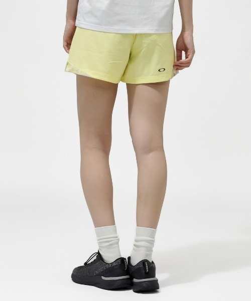 OAKLEY（オークリー）の「オークリー  RADIANT ST WOVEN SHORTS 11.0（その他パンツ・レディース・ブラウン/ペールイエロー/ブラック・M/L）」の14枚目の写真