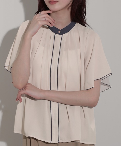 nouvellemoi（ヌーベルモイ）の「フロントタックバイカラーデザインラッフルスリーブブラウス（シャツ/ブラウス・レディース・オフホワイト/ネイビー/ライトベージュ/ピンク・M）」の2枚目の写真