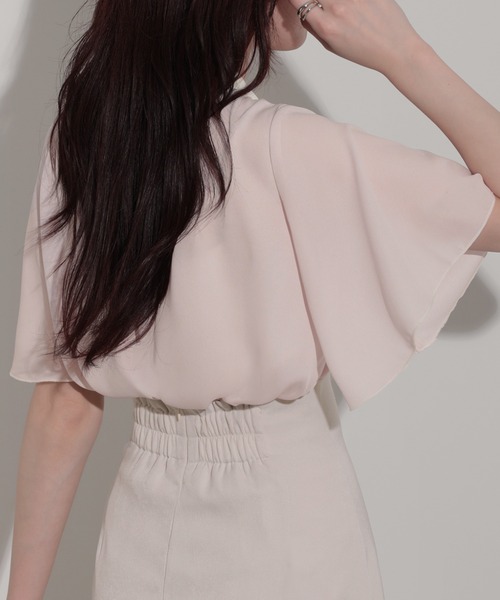 nouvellemoi（ヌーベルモイ）の「フロントタックバイカラーデザインラッフルスリーブブラウス（シャツ/ブラウス・レディース・オフホワイト/ネイビー/ライトベージュ/ピンク・M）」の14枚目の写真