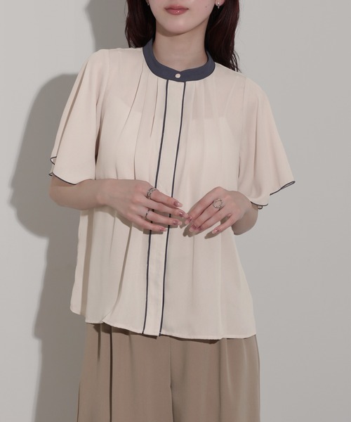 nouvellemoi（ヌーベルモイ）の「フロントタックバイカラーデザインラッフルスリーブブラウス（シャツ/ブラウス・レディース・オフホワイト/ネイビー/ライトベージュ/ピンク・M）」の17枚目の写真