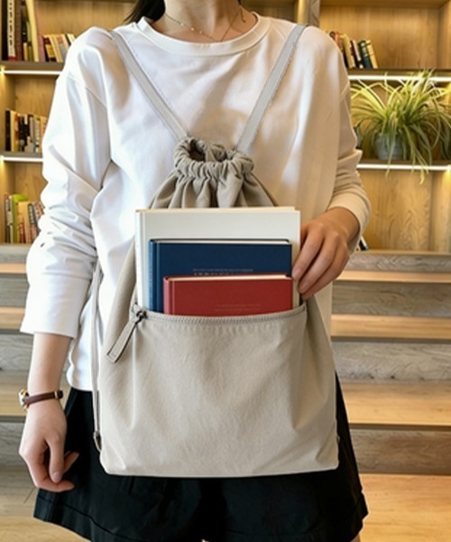 Miniministore(ミニミニストア)の「リュックサック ドローストリングリュック(バックパック/リュック・レディース・ブラック/グレイッシュベージュ・FREE)」の8枚目の写真