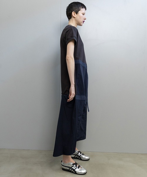 MARECHAL TERRE（マルシャルテル）の「アシンメトリーコンビネーションワンピース（ワンピース・レディース・マスタード/ネイビー/チャコールグレー/ブラック・MEDIUM）」の20枚目の写真