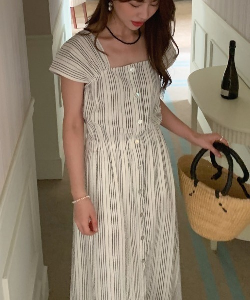 FAVORITO(ファヴォリート)の「ストライプワンピース(ワンピース・レディース・ホワイト・F)」の7枚目の写真