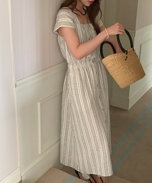 FAVORITO(ファヴォリート)の「ストライプワンピース(ワンピース・レディース・ホワイト・F)」の21枚目の写真