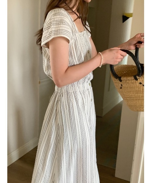 FAVORITO(ファヴォリート)の「ストライプワンピース(ワンピース・レディース・ホワイト・F)」の11枚目の写真