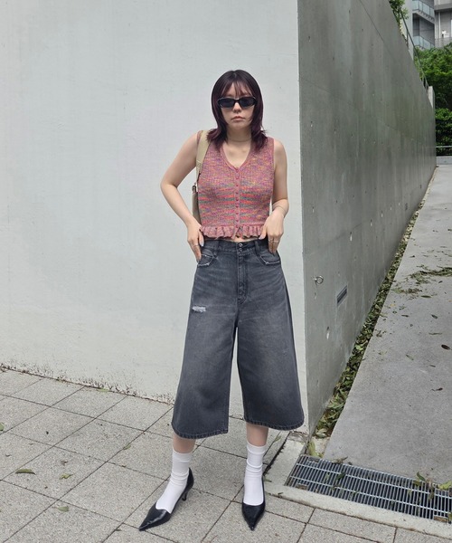 Ameri(アメリ)の「LOOSE DENIM HALF PANTS(デニムパンツ・レディース・ブラック/ブルー・26inch/25inch/24inch)」の20枚目の写真