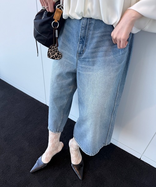 Ameri(アメリ)の「LOOSE DENIM HALF PANTS(デニムパンツ・レディース・ブラック/ブルー・26inch/25inch/24inch)」の17枚目の写真